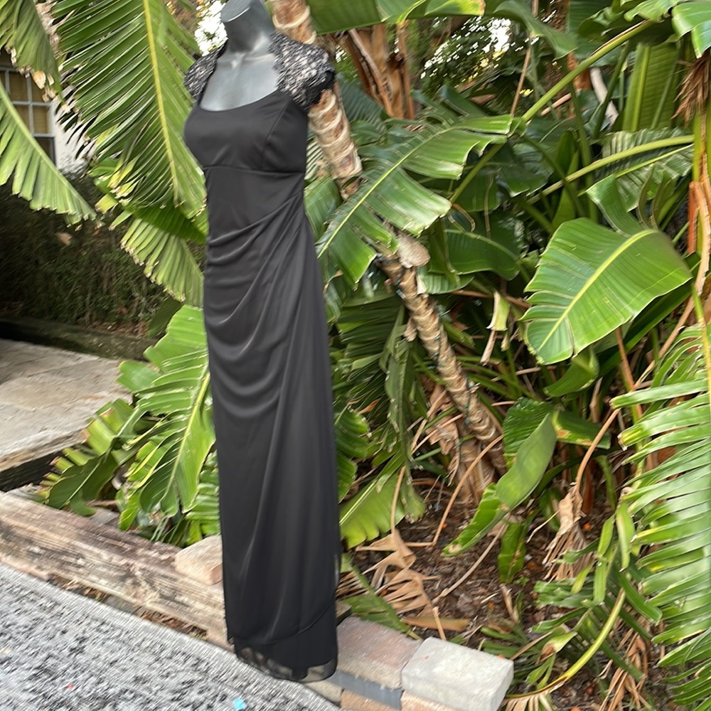Xscape lace and mesh column gown